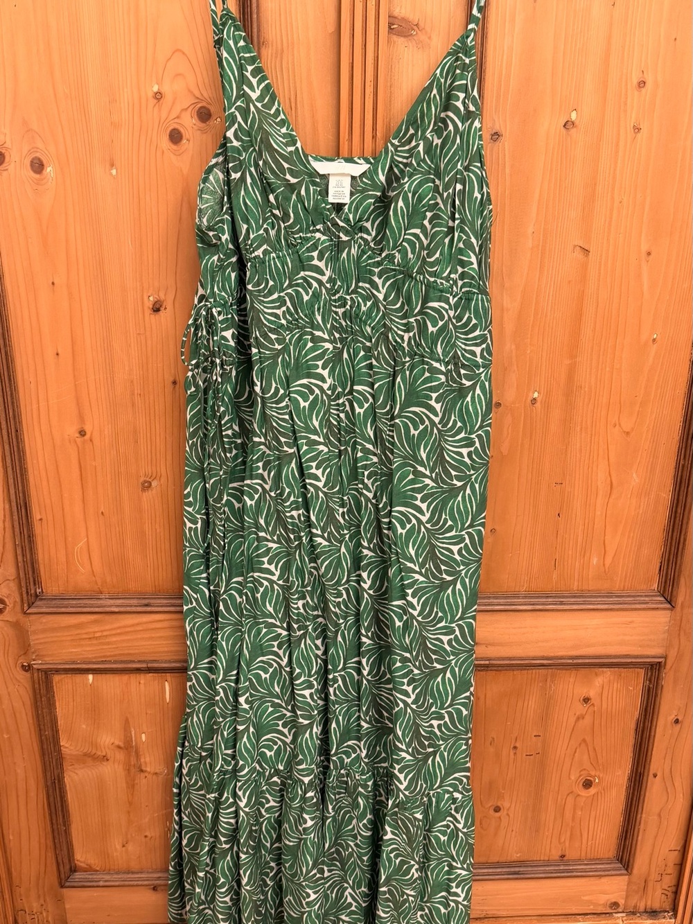 NWOT H&M Green and White Leaf-Print Maxi Dress